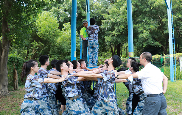 信任、合作、共贏 信任、合作、共贏