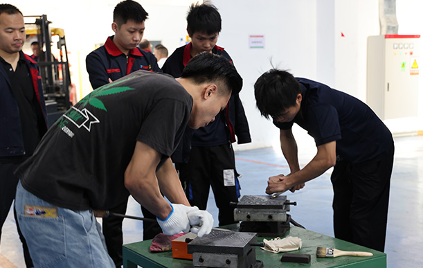 用匠心 · 致初心 用匠心 · 致初心